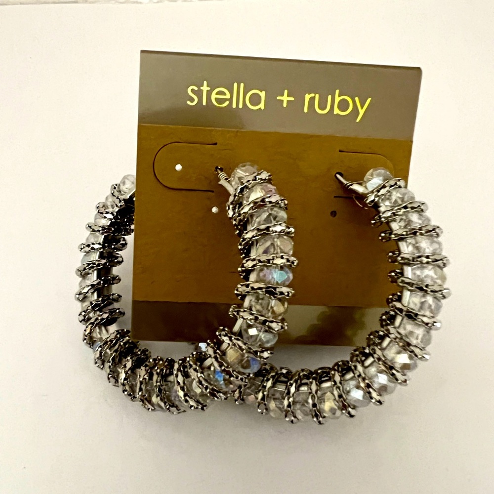 💜3/$20 NWOT Stella & Ruby Silver Earrings-thick hoops with sparkly clear stones